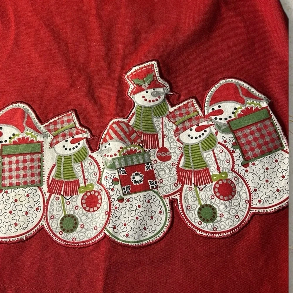 Pier 1 Holiday Red Apron with Snowman Design. NWT